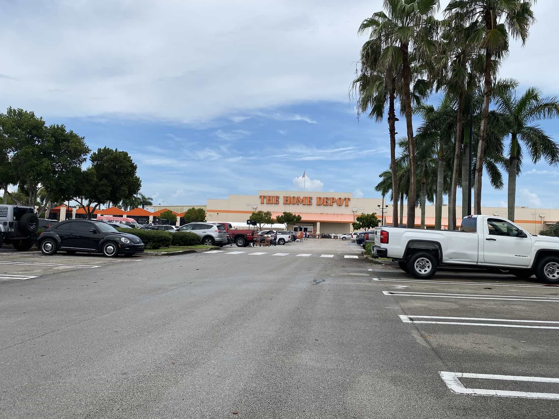 Does Home Depot Pay Weekly In 2022? (+ Other FAQs)