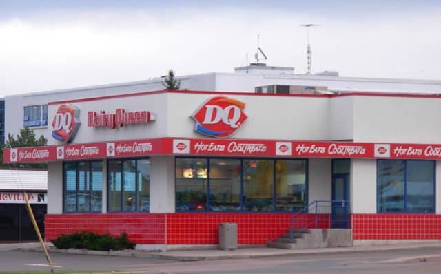 How much does Dairy Queen pay its employees?