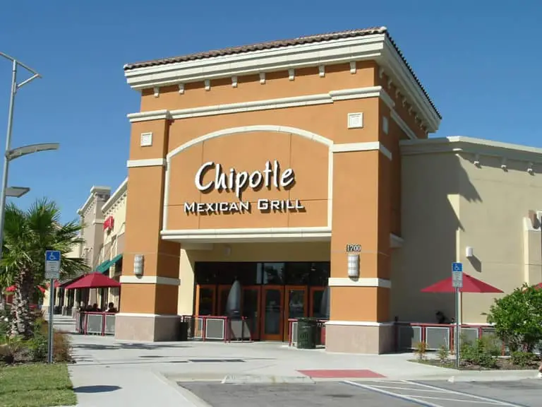 See the answer to "How much does Chipotle pay?"