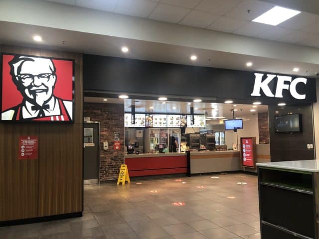 How much does KFC pay its employees?