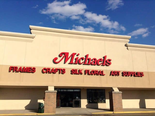 Here is the answer to "How much does Michaels pay its employees?"