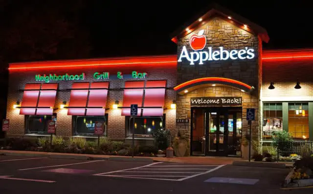 See how to fill out an Applebee's job application and have the best chance to get hired.