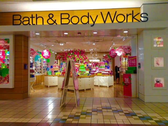 How much does Bath and Body Works pay?