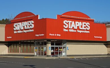 How much does Staples pay?