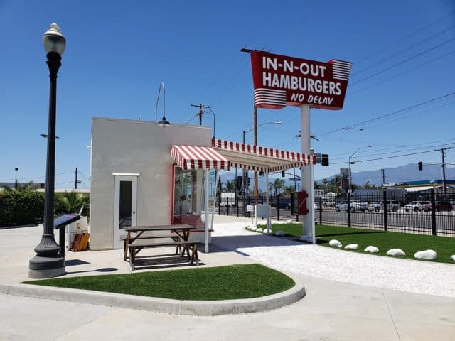 See these In-N-Out job descriptions to make sure you pick out the right job for you.